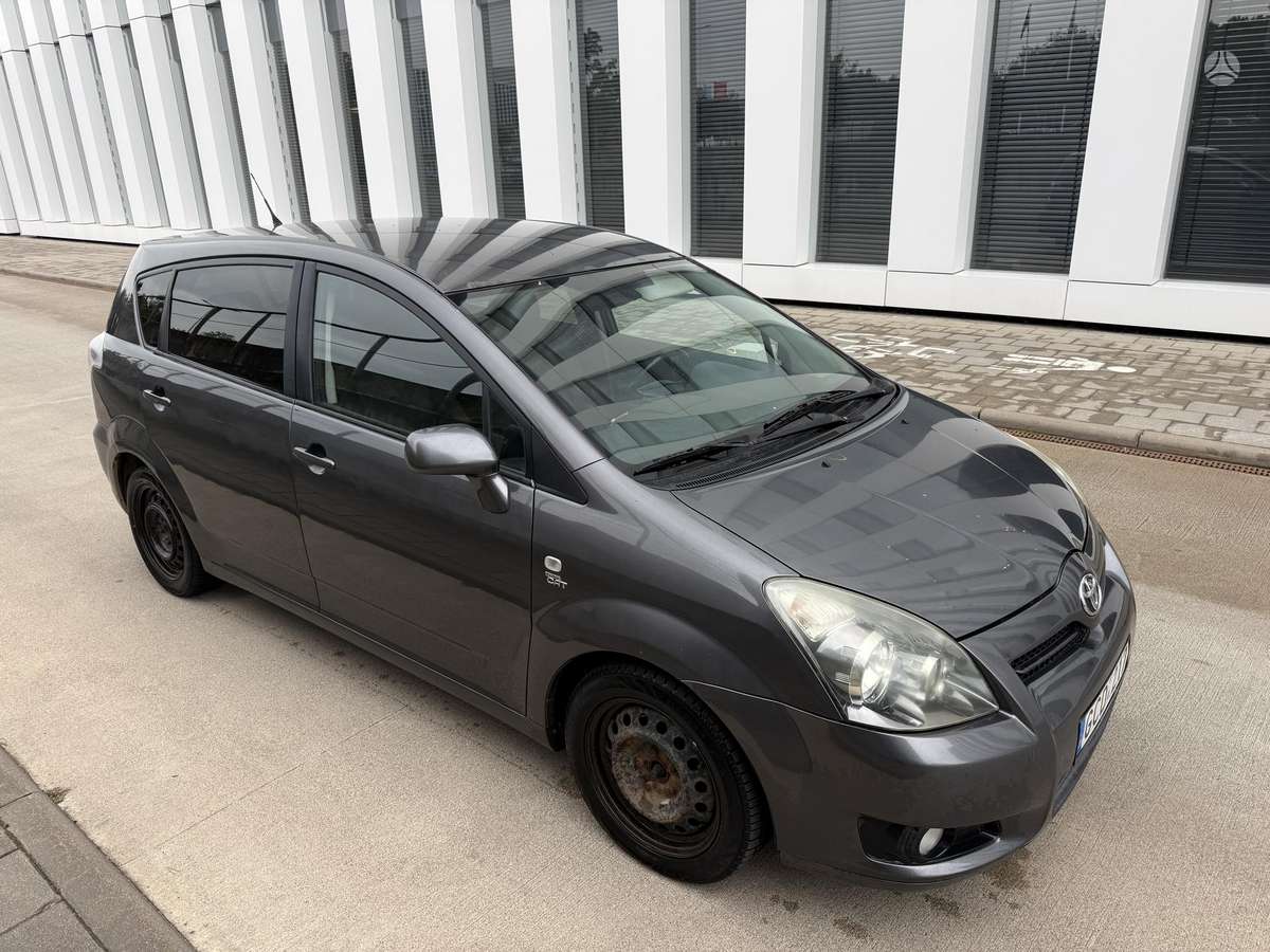 Toyota Corolla Verso - 2