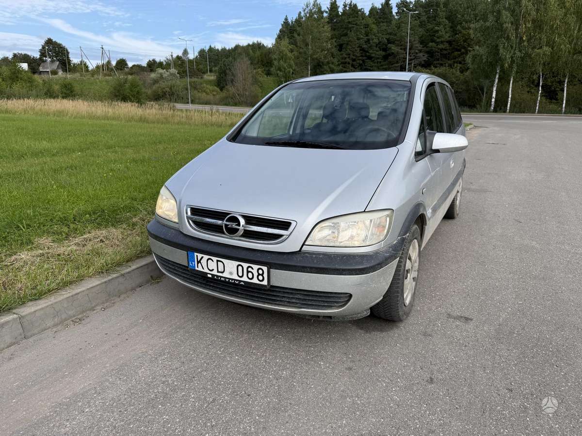 Opel Zafira - 1
