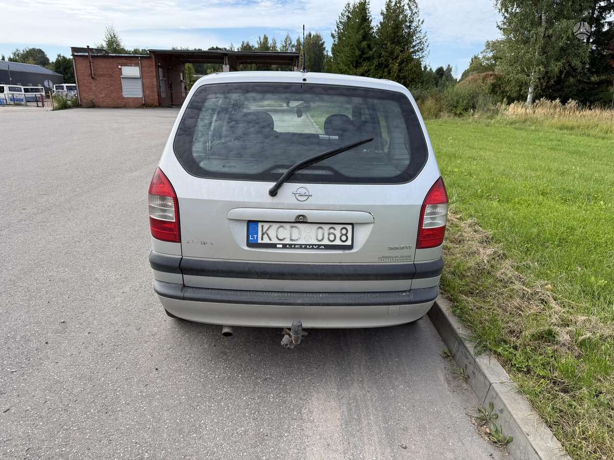 Opel Zafira - 3