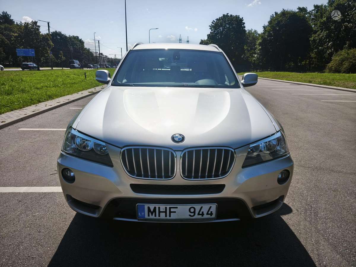 BMW X3, 2.0 l., off-road / crossover