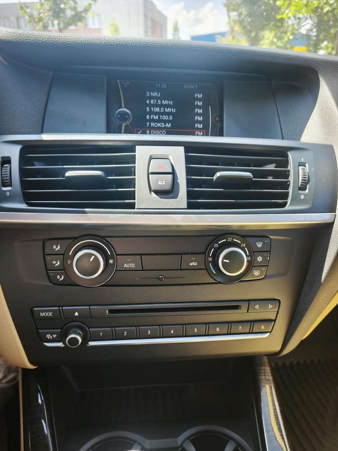 BMW X3, 2.0 l., off-road / crossover