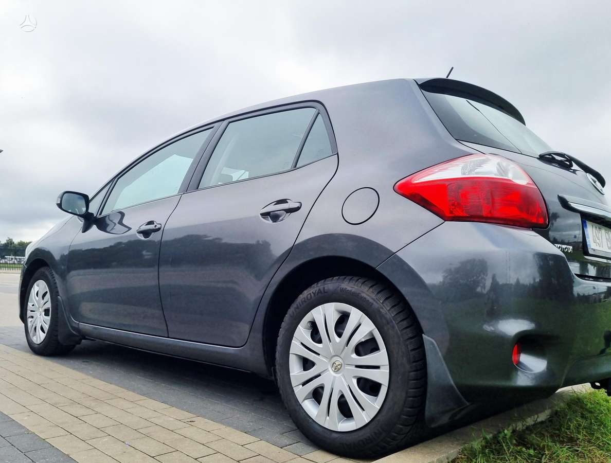 Toyota Auris - 8