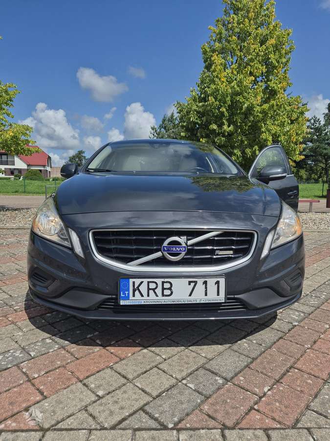 Volvo S60 - 1
