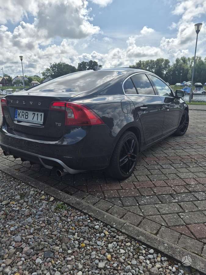 Volvo S60 - 9