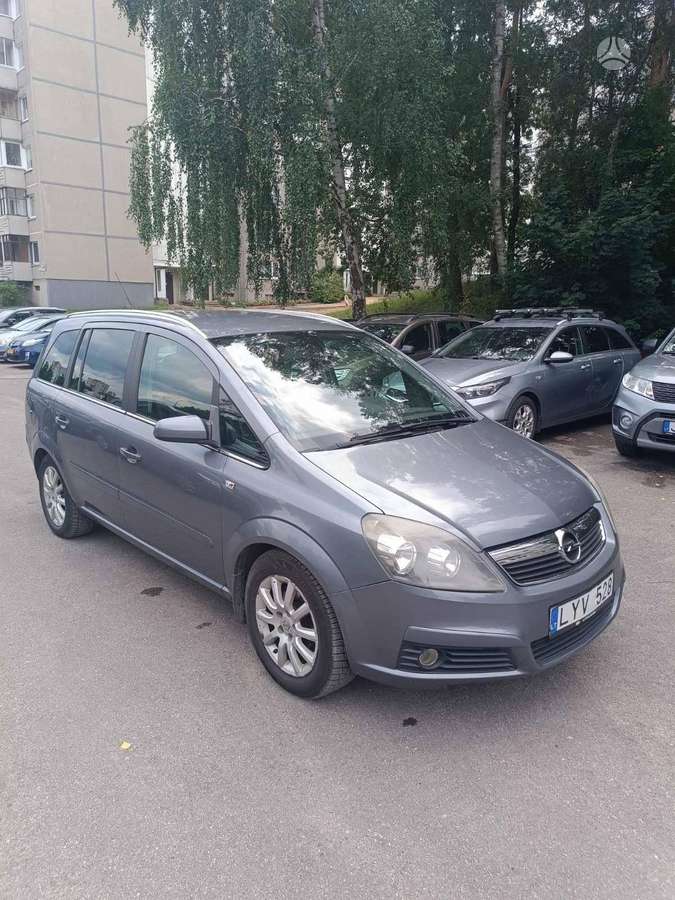 Opel Zafira - 2