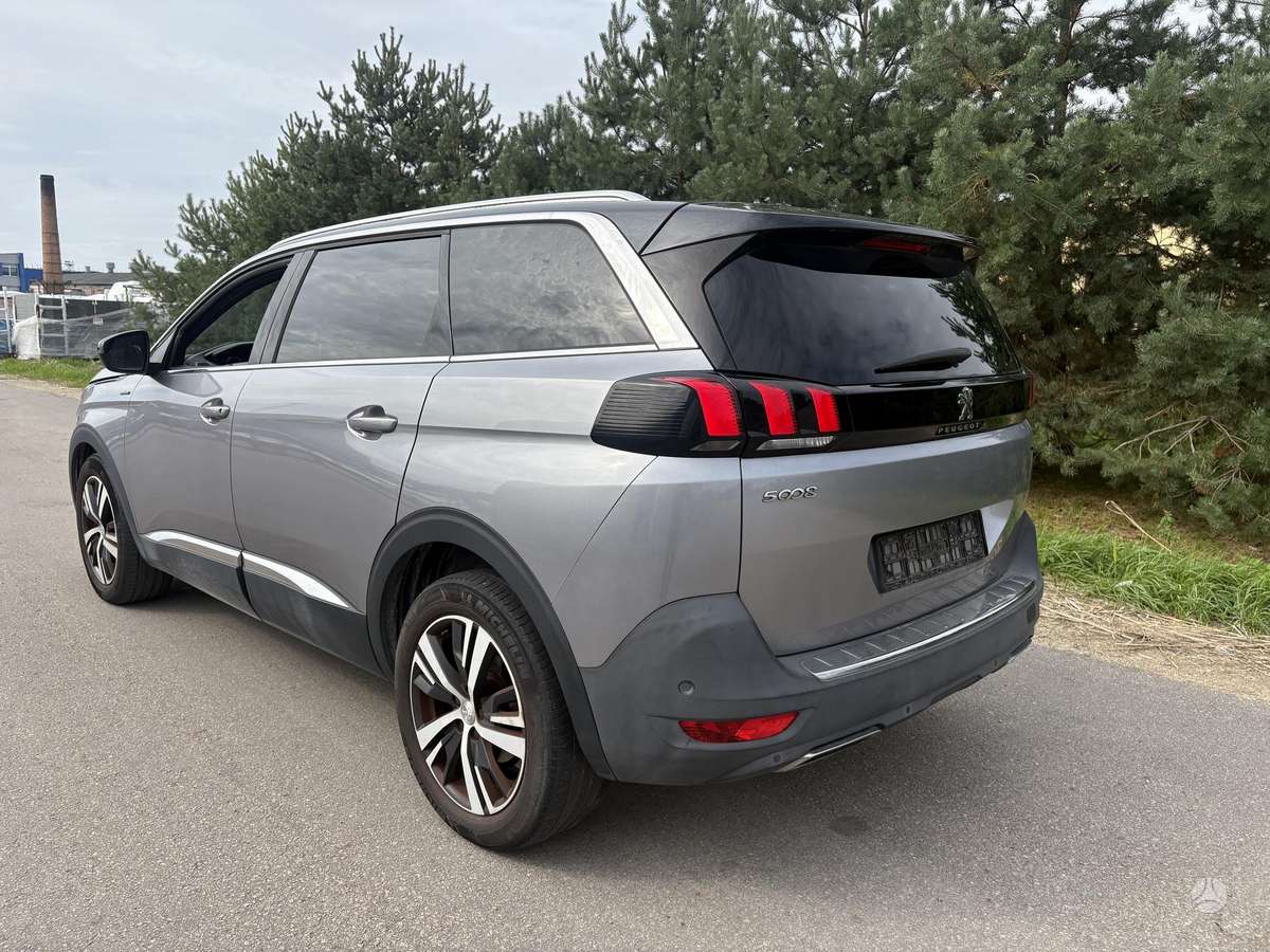 Peugeot 5008 - 3