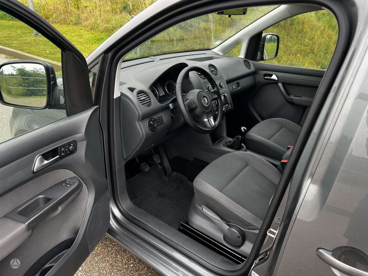 Volkswagen Caddy Maxi - 12