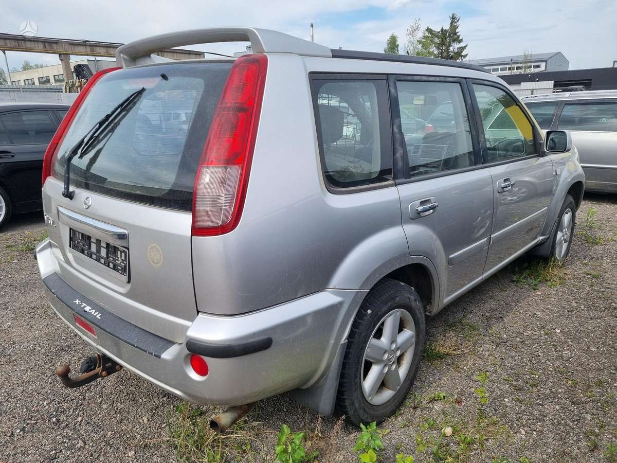 Nissan X-Trail - 2