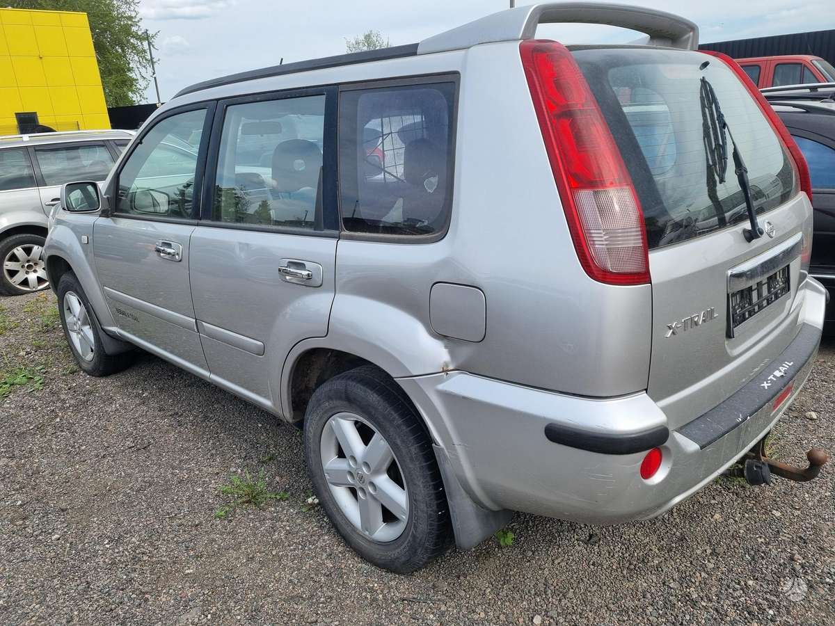 Nissan X-Trail - 4