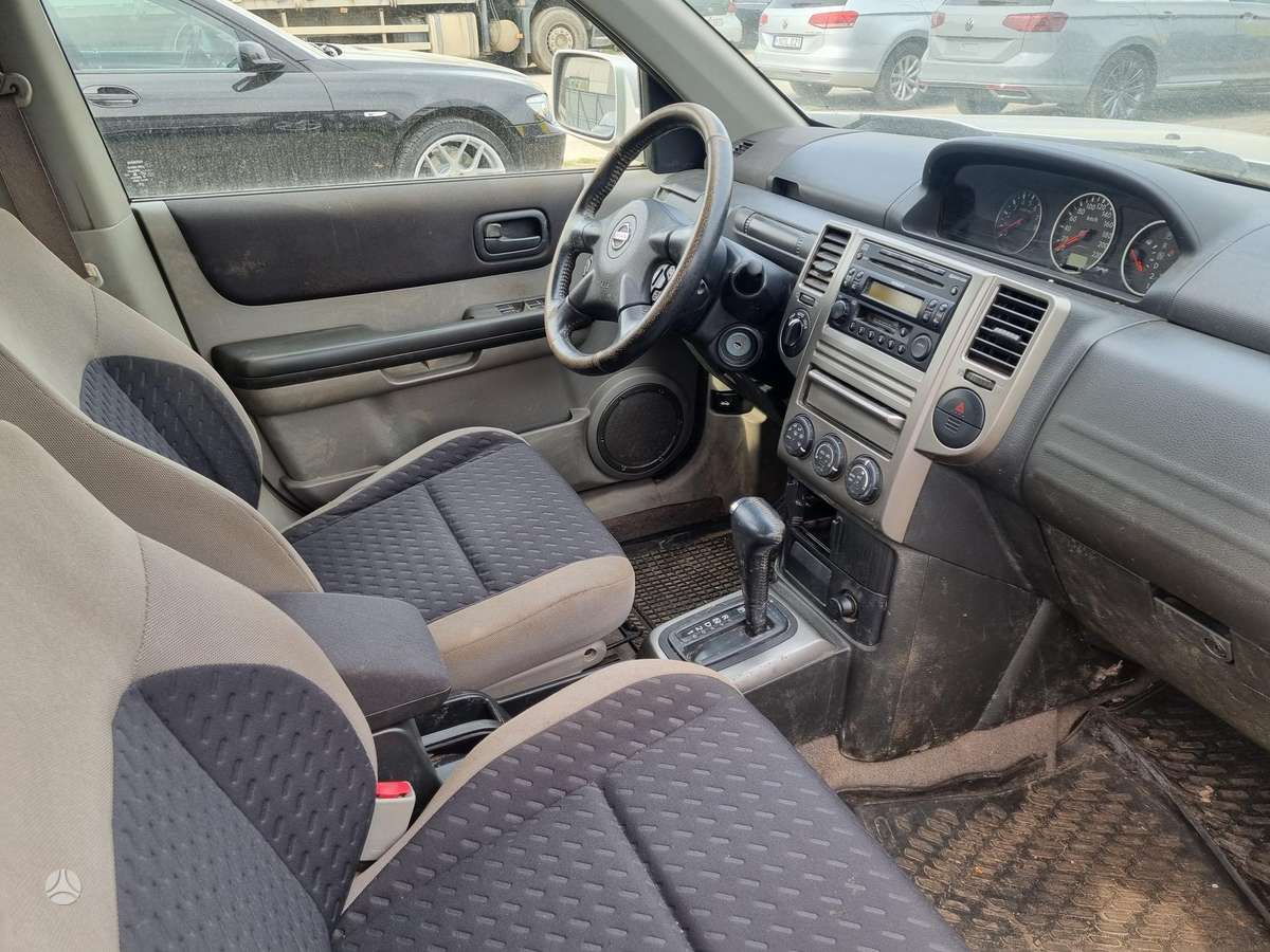 Nissan X-Trail - 6