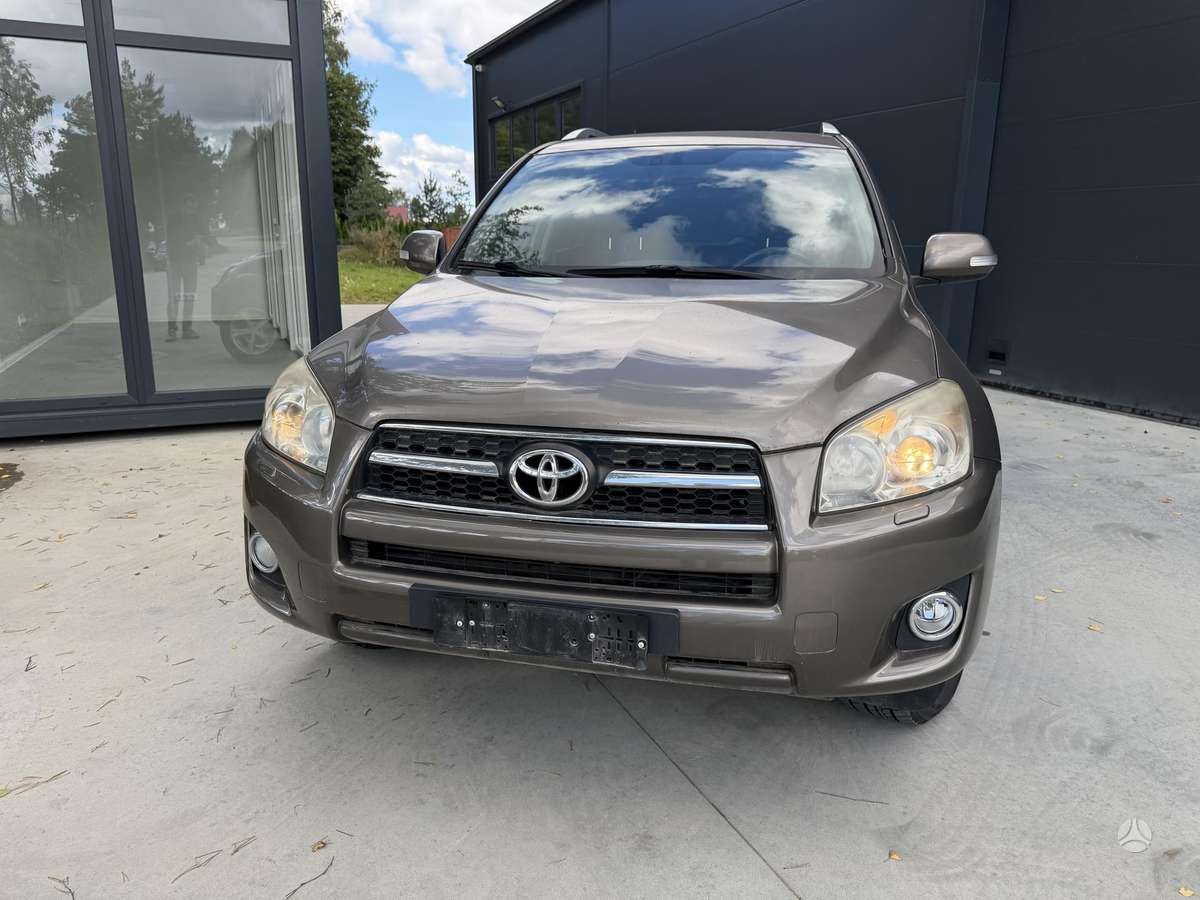 Toyota RAV4 - 2