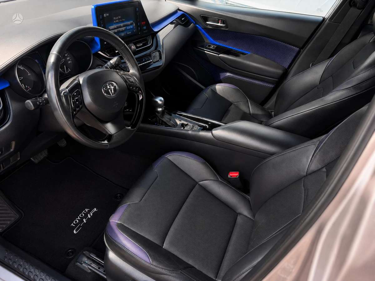 Toyota C-HR - 7