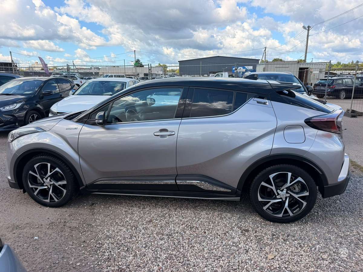 Toyota C-HR - 9