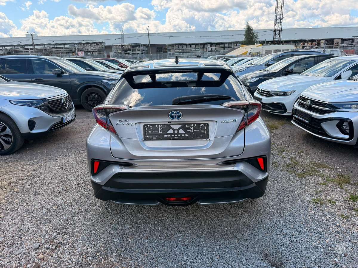 Toyota C-HR - 11