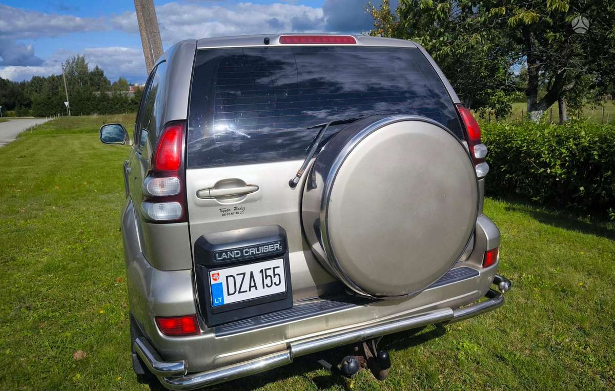 Toyota Land Cruiser - 3
