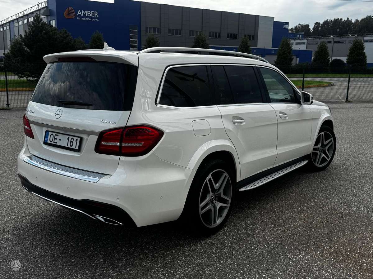 Mercedes-Benz GLS350 - 10