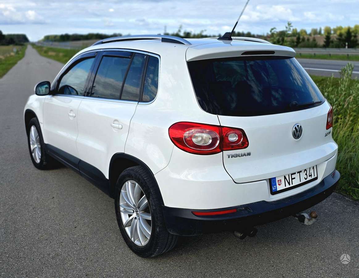 Volkswagen Tiguan - 4