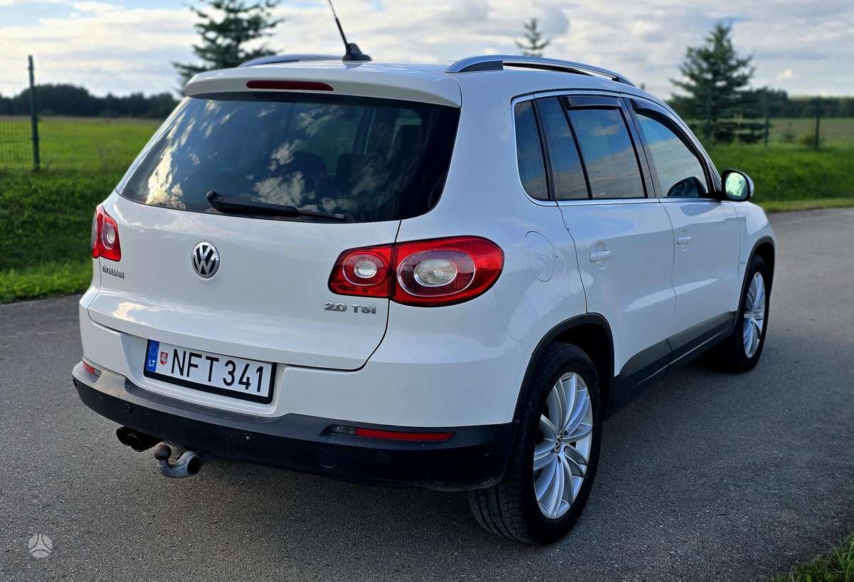 Volkswagen Tiguan - 5