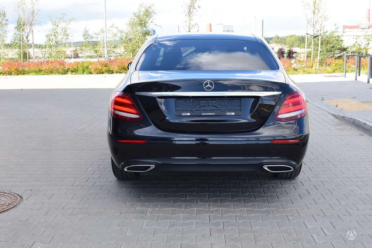 Mercedes-Benz E400 - 6