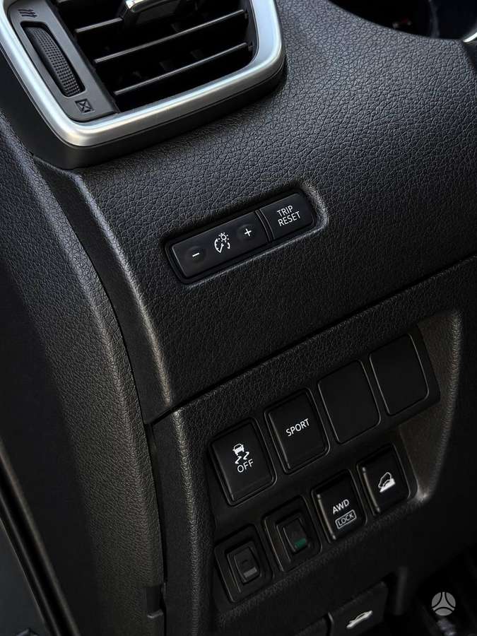Nissan Qashqai - 12