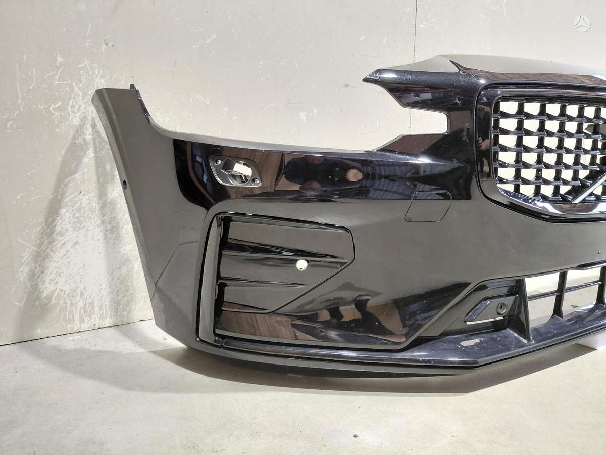 Volvo V60 bumpers