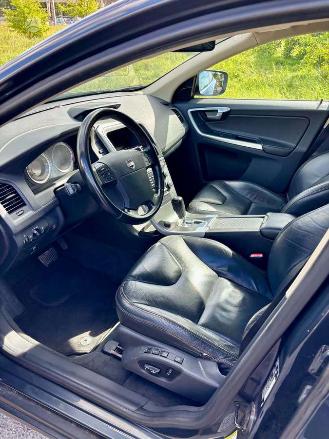 Volvo XC60 - 2