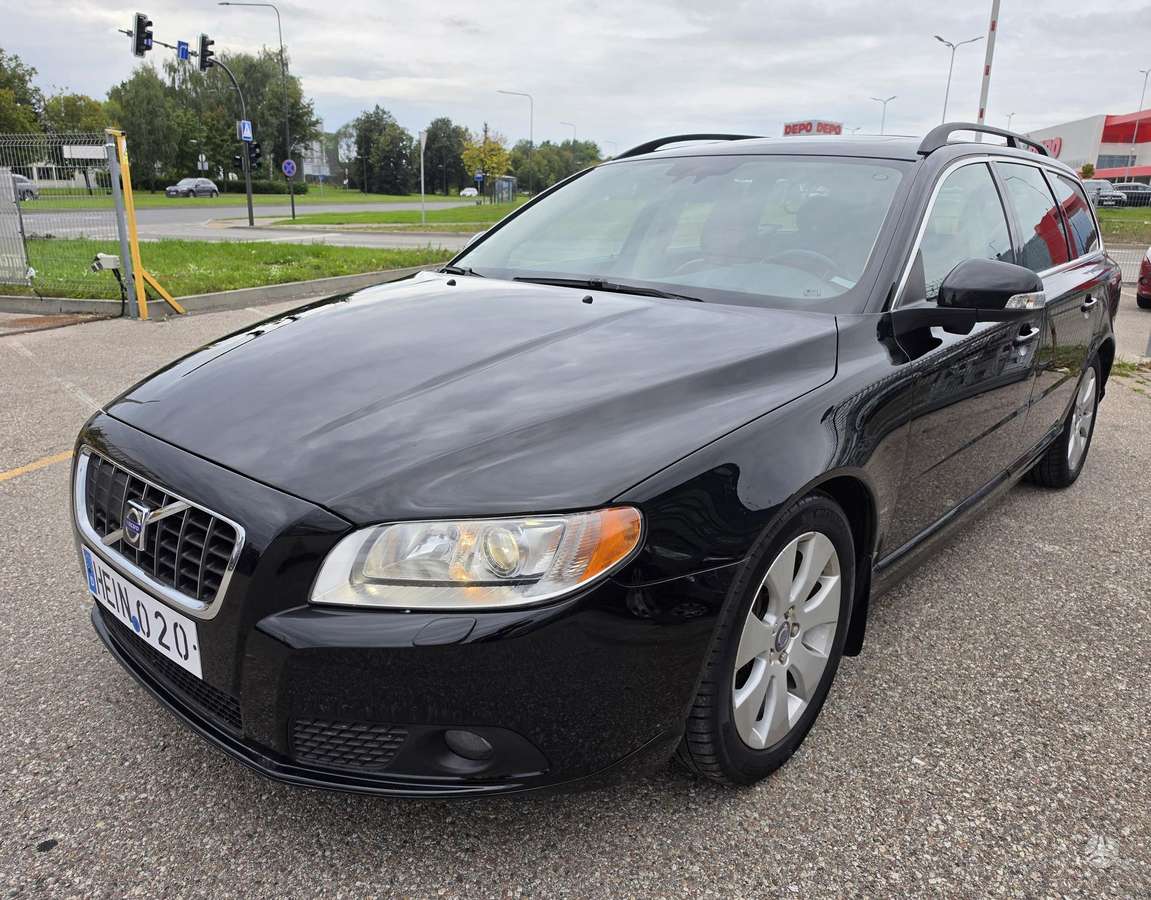 Volvo V70 - 1