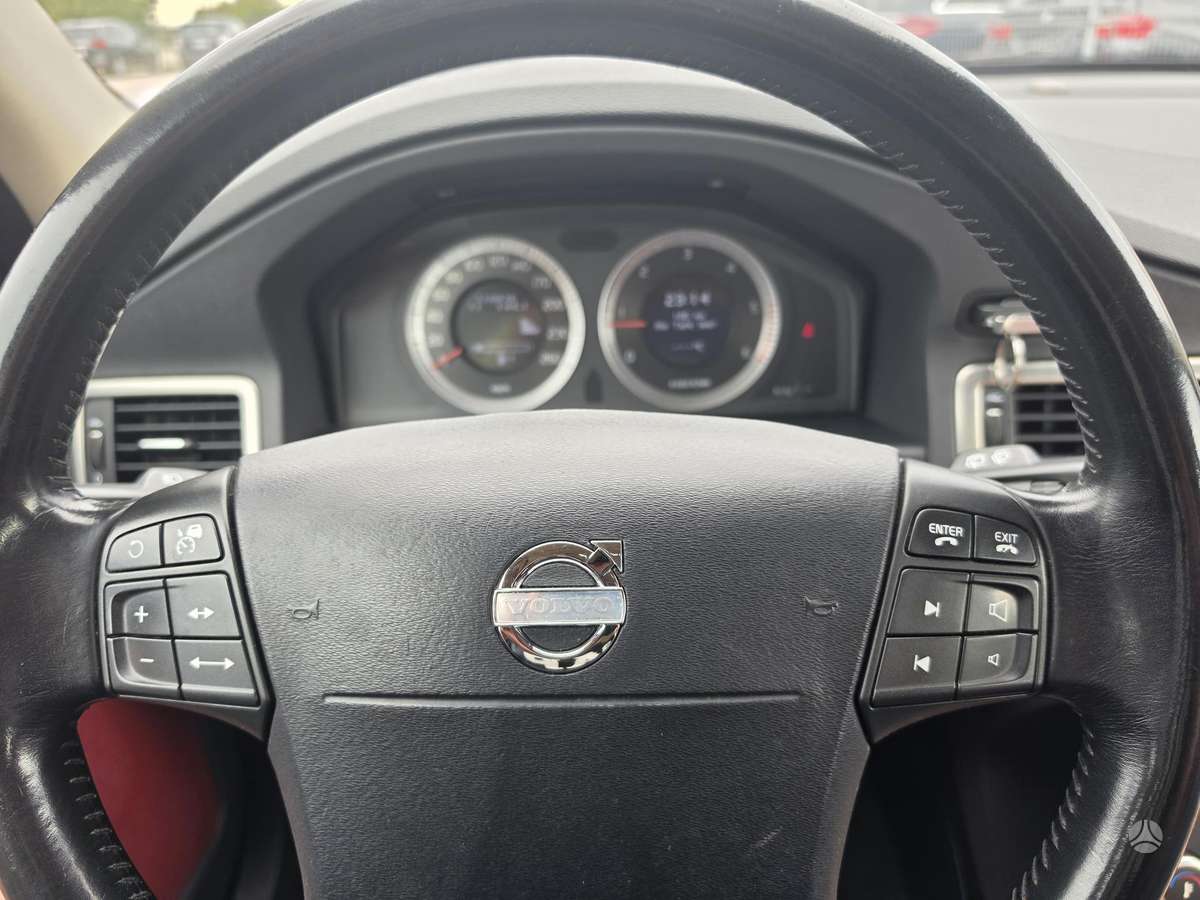 Volvo V70 - 9
