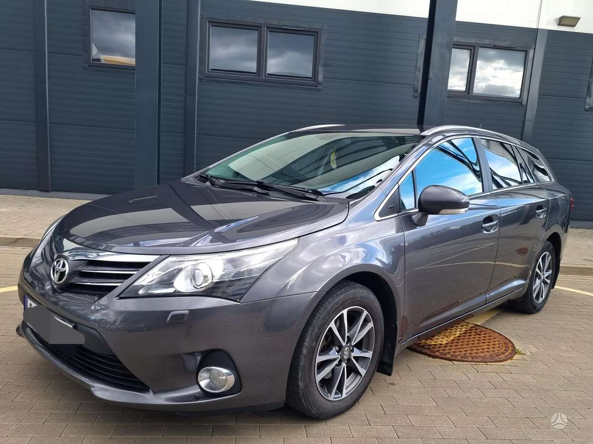 Toyota Avensis - 4