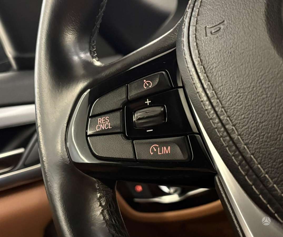 BMW 520 - 11