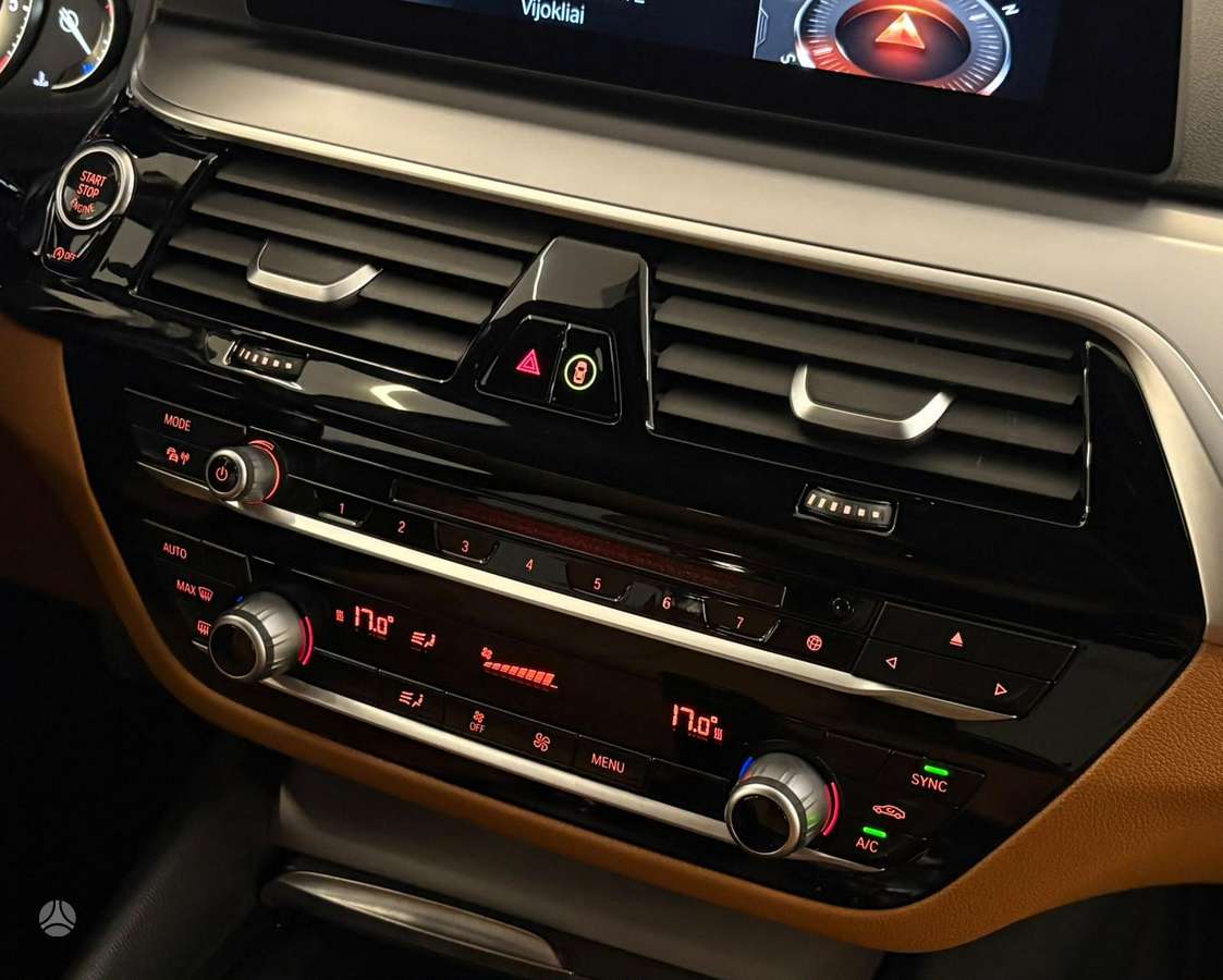 BMW 520, 2.0 l., Седан
