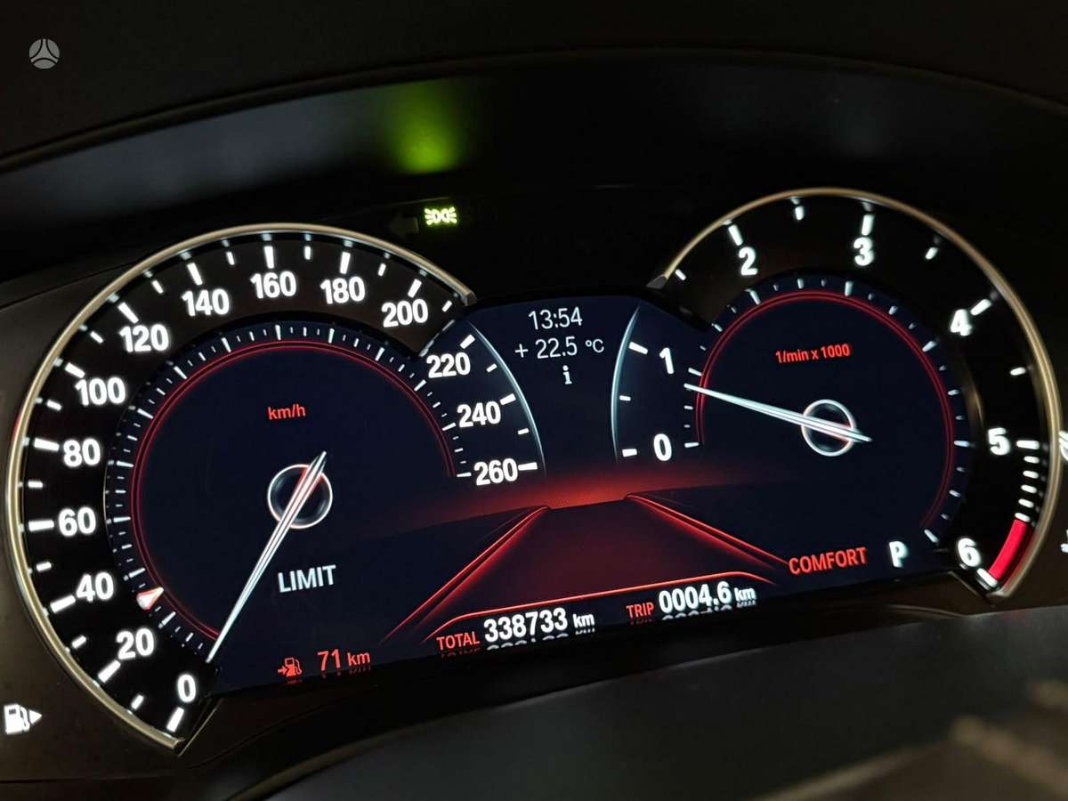 BMW 520 - 12