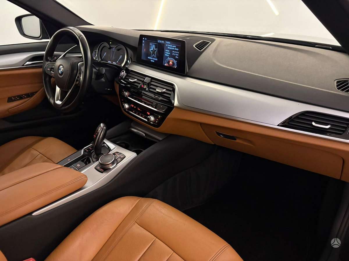 BMW 520, 2.0 l., Седан