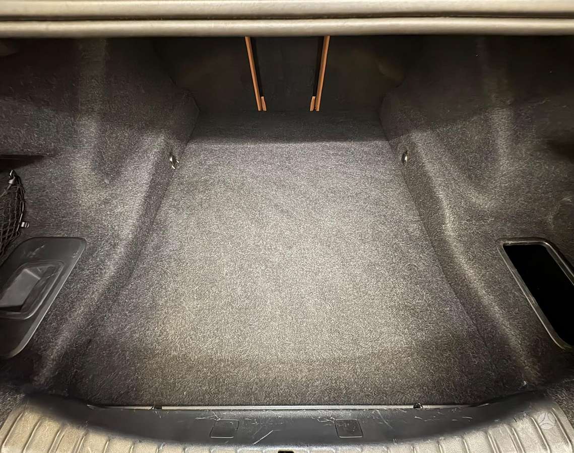 BMW 520, 2.0 l., Седан