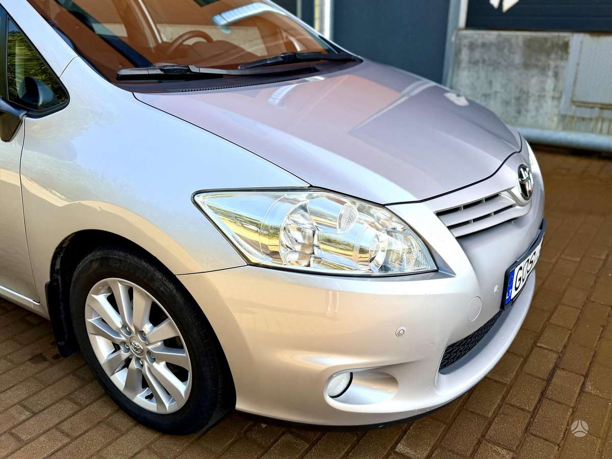 Toyota Auris - 7