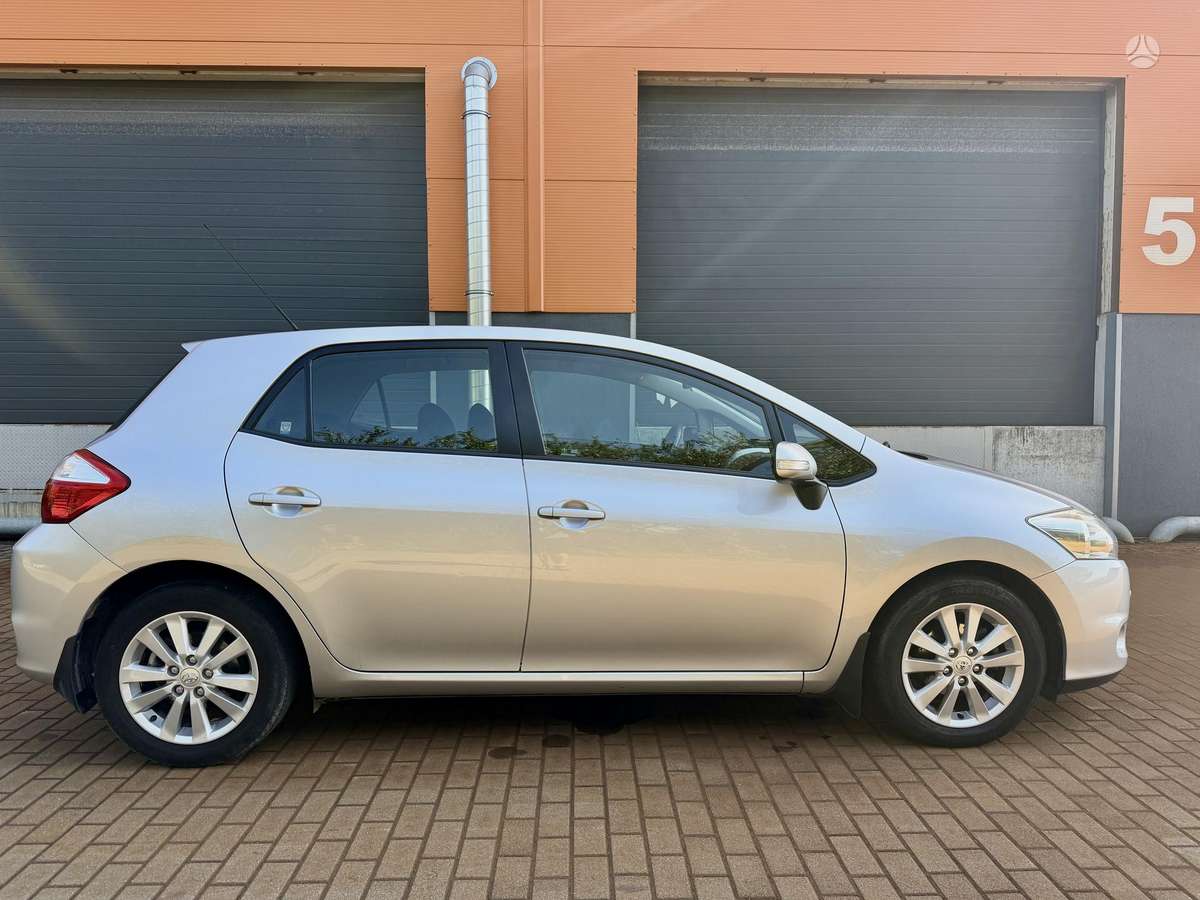 Toyota Auris - 8