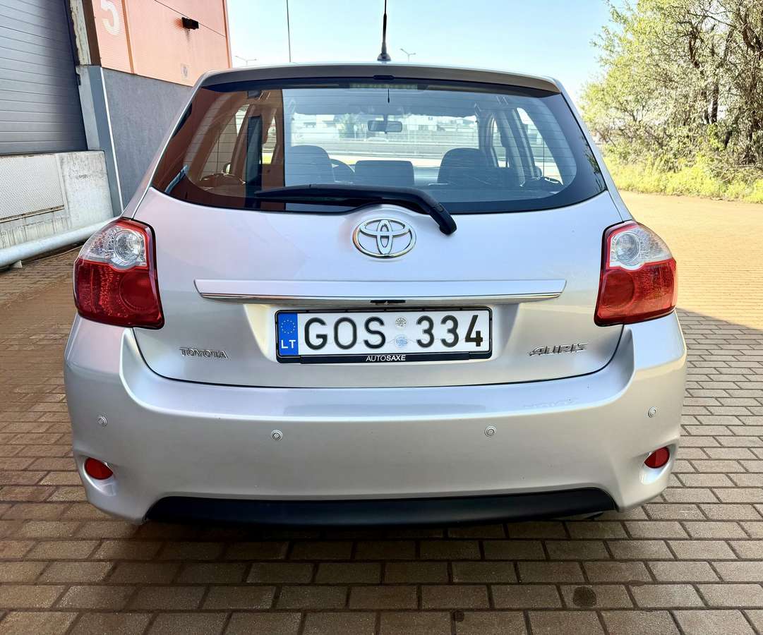 Toyota Auris - 11
