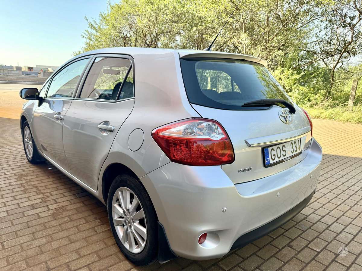 Toyota Auris - 12