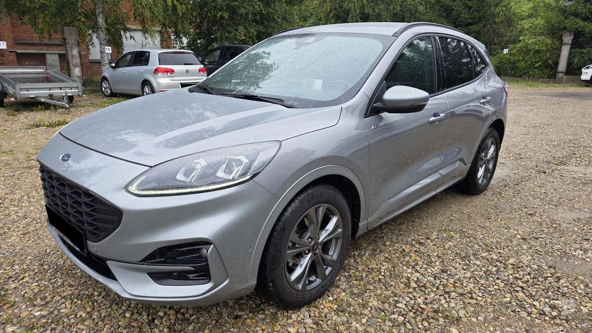Ford Kuga - 1