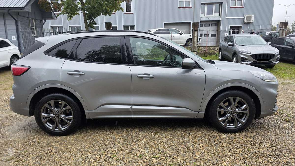 Ford Kuga - 4