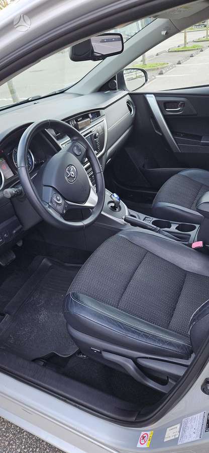 Toyota Auris - 5