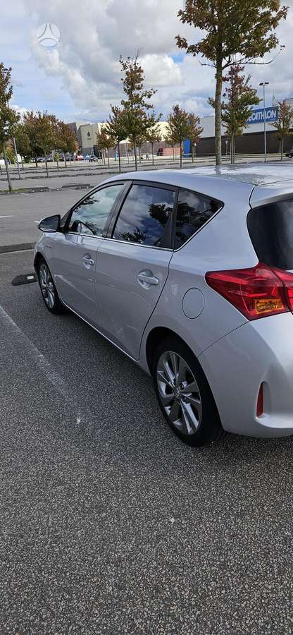 Toyota Auris - 10