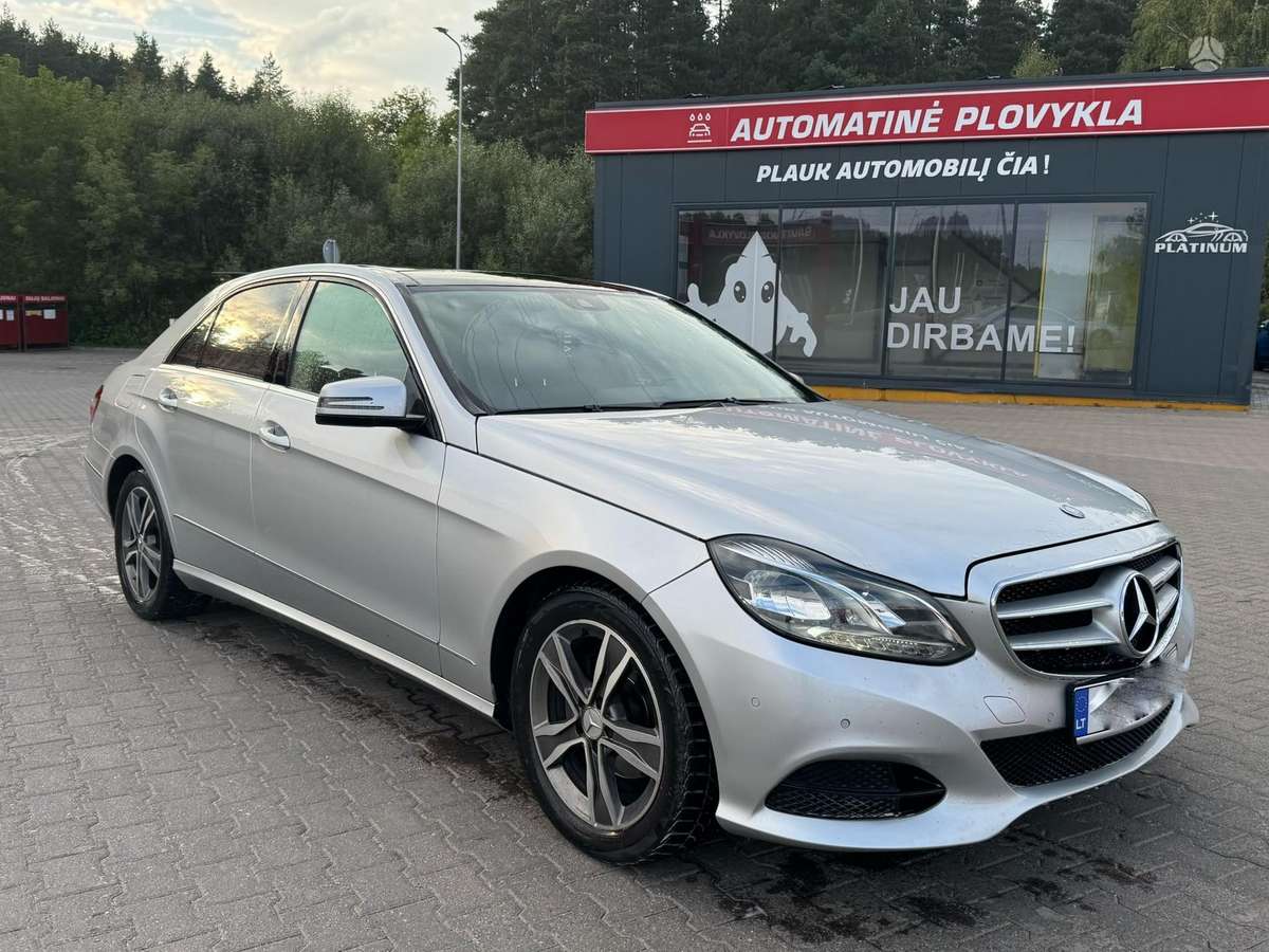 Mercedes-Benz E220 - 5