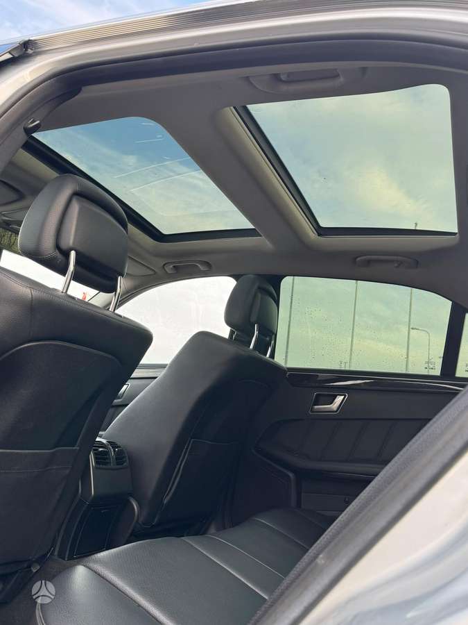 Mercedes-Benz E220 - 9