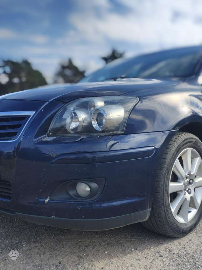 Toyota Avensis - 3