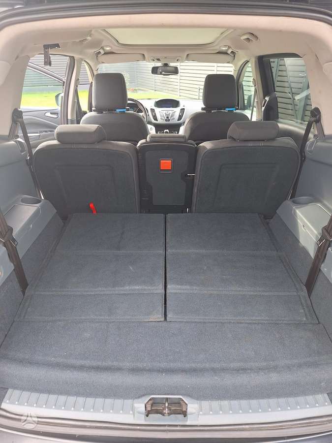 Ford Grand C-MAX - 12