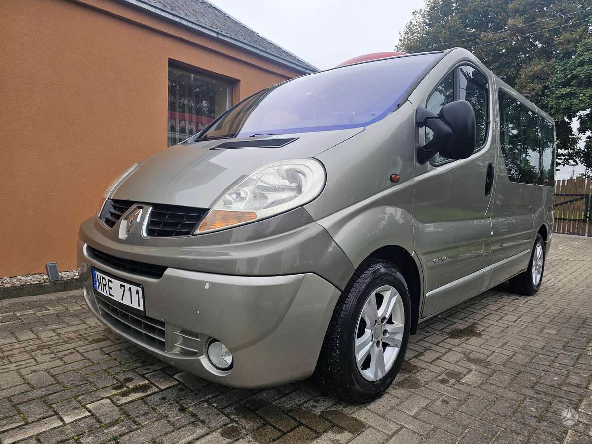 Renault Trafic - 2