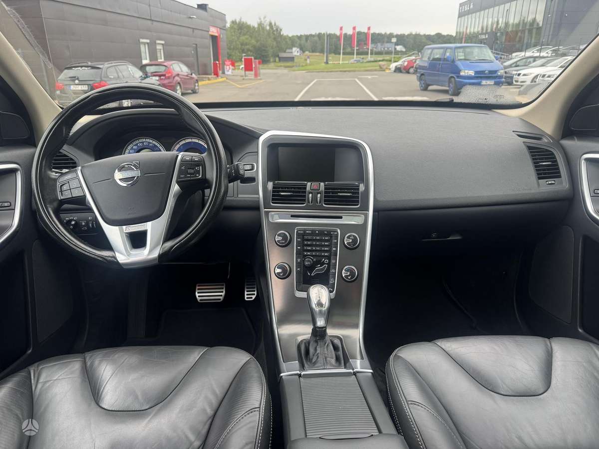Volvo XC60 - 11