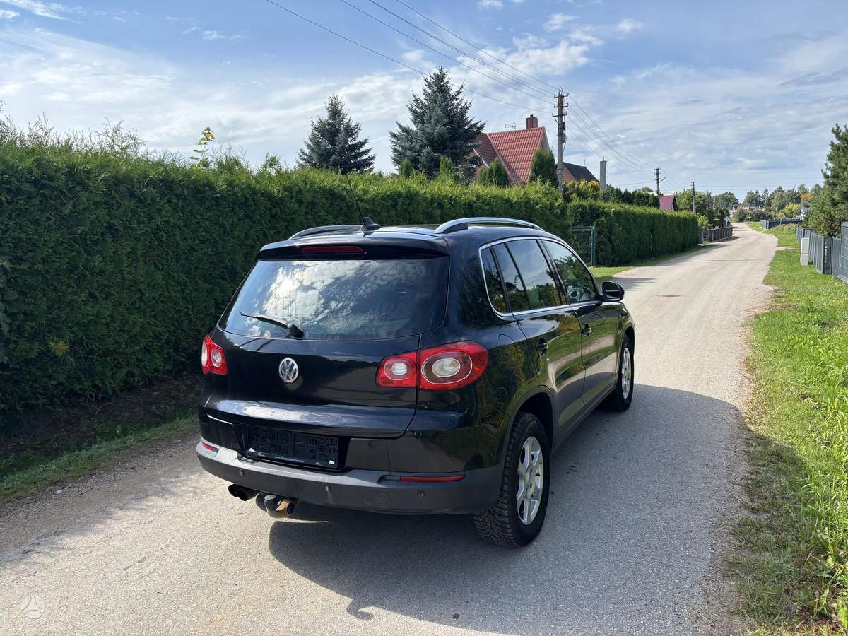 Volkswagen Tiguan - 7
