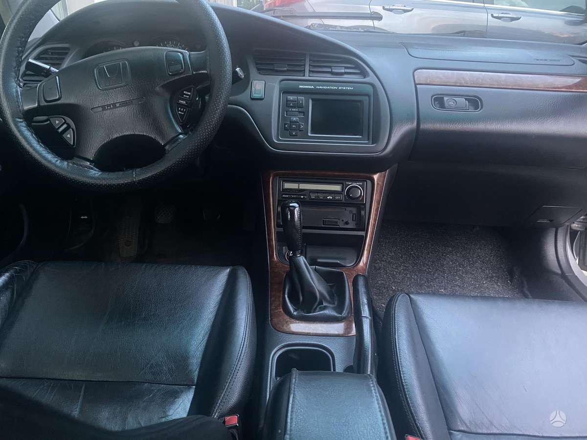 Honda Accord - 1